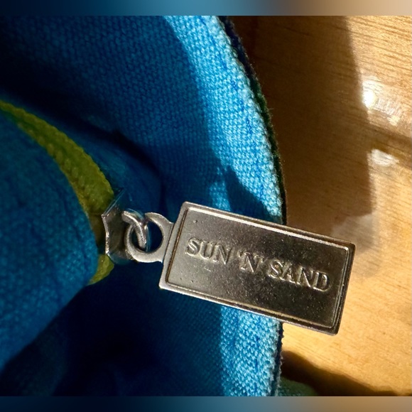 Sun n’ Sand EXTRA LARGE Beach and Pool Lined Seahorse Tote Bag - Picture 10 of 16